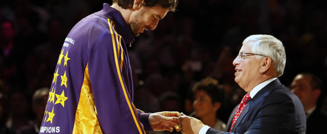 Los Lakers pierden sin Pau y Marc le gana la partida a Calderón Los Lakers pierden sin Pau y Marc le gana la partida a Calderón
