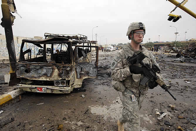 Un total de cinco coches bomba han hecho explosión de manera casi simultánea. Hay más de 100 muertos y cerca de 200 heridos Un total de cinco coches bomba han hecho explosión de manera casi simultánea. Hay más de 100 muertos y cerca de 200 heridos