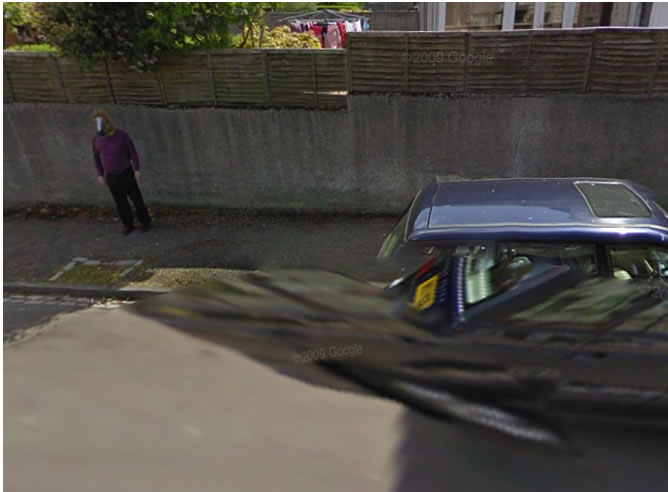 El hombre-caballo de Google Street View El hombre-caballo de Google Street View