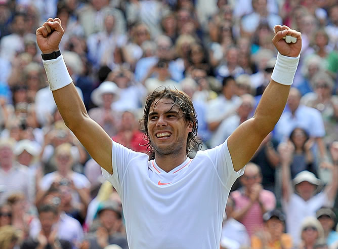 Rafa Nadal celebra su victoria ante Berdych en la final de Wimblendon Rafa Nadal celebra su victoria ante Berdych en la final de Wimblendon