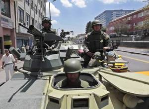 Correa apunta a la derecha de Estados Unidos como instigadora del frustrado golpe de Estado Correa apunta a la derecha de Estados Unidos como instigadora del frustrado golpe de Estado