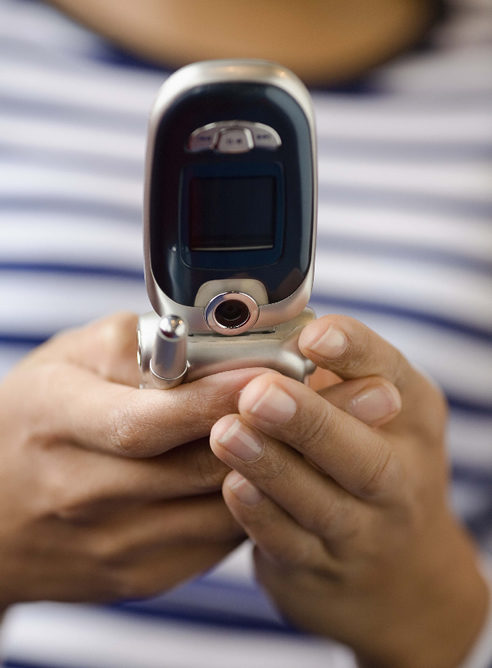 Facua exige que el Gobierno y las CCAA actúen ante los "abusos" en los servicios a través de SMS Facua exige que el Gobierno y las CCAA actúen ante los "abusos" en los servicios a través de SMS