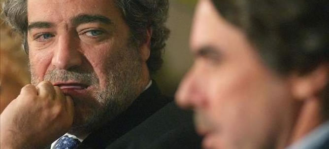 El exportavoz de Aznar, condenado por injuriar al doctor Luis Montes El exportavoz de Aznar, condenado por injuriar al doctor Luis Montes