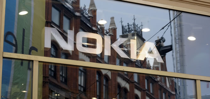 Nokia recortará 7.000 empleos antes de finales de 2012 Nokia recortará 7.000 empleos antes de finales de 2012