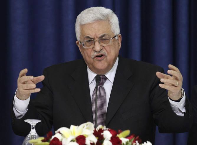 El presidente palestino, Mahmud Abás, explica a la prensa el acuerdo alcanzado entre Al Fatah y Hamás el pasado 28 de abril El presidente palestino, Mahmud Abás, explica a la prensa el acuerdo alcanzado entre Al Fatah y Hamás el pasado 28 de abril