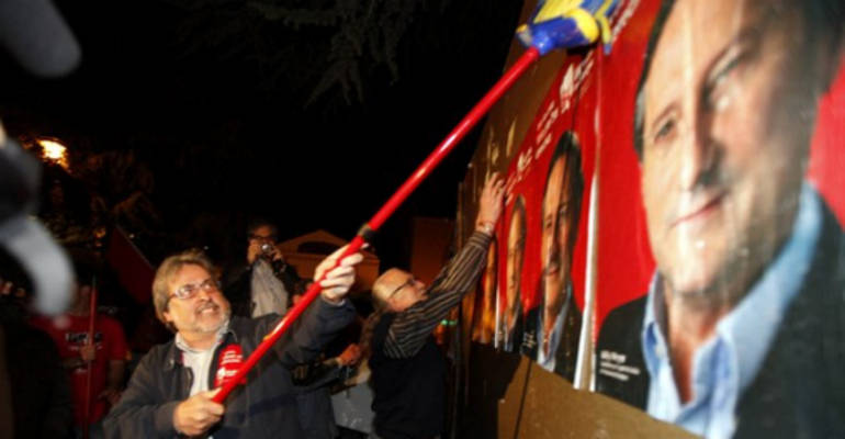 Cayo Lara llama a los descontentos con el PSOE Cayo Lara llama a los descontentos con el PSOE