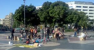 Acampats a la Plaça Catalunya Acampats a la Plaça Catalunya