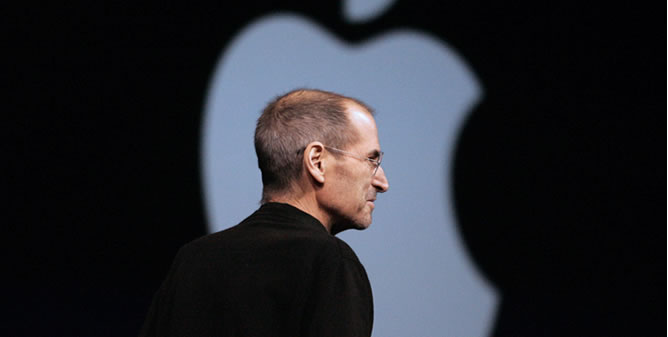Dimite Steve Jobs al frente de Apple Dimite Steve Jobs al frente de Apple