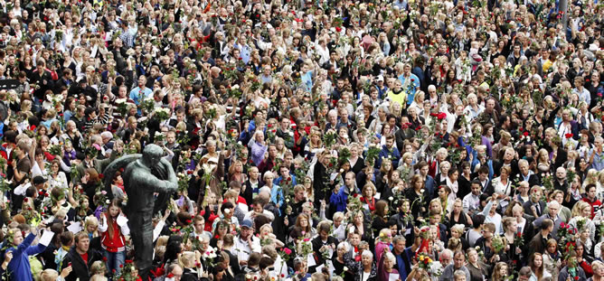 Casi 100.000 personas llenan las calles de Oslo Casi 100.000 personas llenan las calles de Oslo