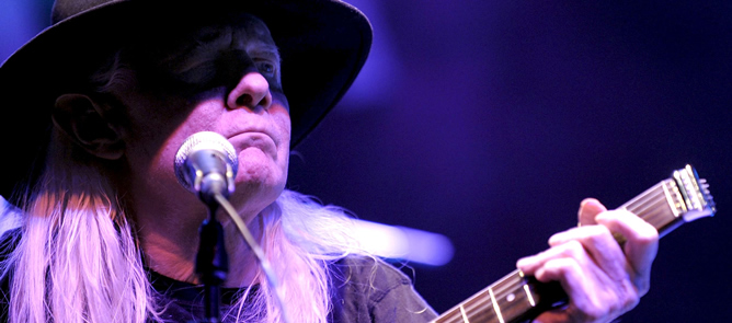 El guitarrista estadounidense Johnny Winter, considerado leyenda viva del blues eléctrico y parte del cartel del mítico festival de música Woodstock de 1969 El guitarrista estadounidense Johnny Winter, considerado leyenda viva del blues eléctrico y parte del cartel del mítico festival de música Woodstock de 1969