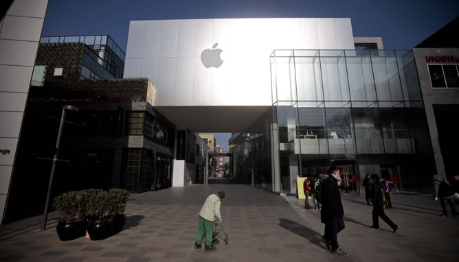 Vista exterior de una tienda de Apple en Pekín Vista exterior de una tienda de Apple en Pekín