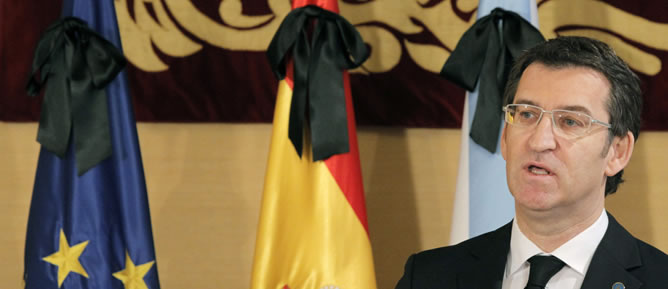 El presidente de la Xunta, Alberto Núñez Feijóo, durante su intervención tras el consello extraordinario de su Ejecutivo que convocó tras la muerte la pasada noche del fundador del Partido Popular, Manuel Fraga El presidente de la Xunta, Alberto Núñez Feijóo, durante su intervención tras el consello extraordinario de su Ejecutivo que convocó tras la muerte la pasada noche del fundador del Partido Popular, Manuel Fraga