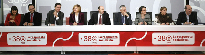 La nueva Ejecutiva Federal del PSOE, con Alfredo Pérez Rubalcaba a la cabeza La nueva Ejecutiva Federal del PSOE, con Alfredo Pérez Rubalcaba a la cabeza