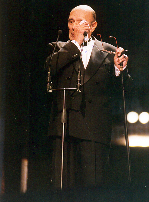 FOTOGALERIA: Premios Goya 1999. Las lágrimas de Tony Leblanc FOTOGALERIA: Premios Goya 1999. Las lágrimas de Tony Leblanc