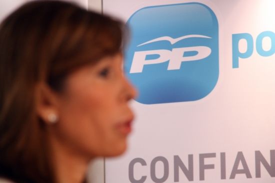 Sánchez Camacho filtró el anticipo para ''explicar que el Gobierno está junto a Cataluña'' Sánchez Camacho filtró el anticipo para ''explicar que el Gobierno está junto a Cataluña''