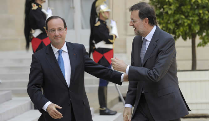 El presidente francés François Hollande recibe a Mariano Rajoy en París El presidente francés François Hollande recibe a Mariano Rajoy en París