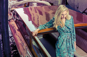 Producción de moda para presentar la nueva colección de Elegy en la revista Novedades Producción de moda para presentar la nueva colección de Elegy en la revista Novedades