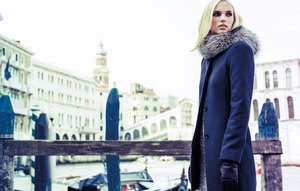Producción de moda para presentar la nueva colección de Elegy en la revista Novedades Producción de moda para presentar la nueva colección de Elegy en la revista Novedades