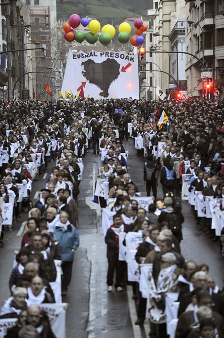 La manifestación convocada por la plataforma de apoyo a los presos de ETA, Herrira, en defensa de los derechos de los reclusos de la banda terrorista. La manifestación convocada por la plataforma de apoyo a los presos de ETA, Herrira, en defensa de los derechos de los reclusos de la banda terrorista.