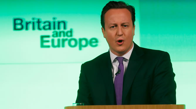 El primer ministro británico, el conservador David Cameron, se ha comprometido a que el Reino Unido celebre después de las elecciones de 2015 un referéndum sobre su pertenencia a la UE El primer ministro británico, el conservador David Cameron, se ha comprometido a que el Reino Unido celebre después de las elecciones de 2015 un referéndum sobre su pertenencia a la UE