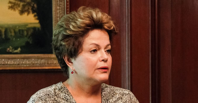 La presidenta de Brasil ha vuelto a su país tras la tragedia en la discoteca de Rio Grande do Sul. La presidenta de Brasil ha vuelto a su país tras la tragedia en la discoteca de Rio Grande do Sul.