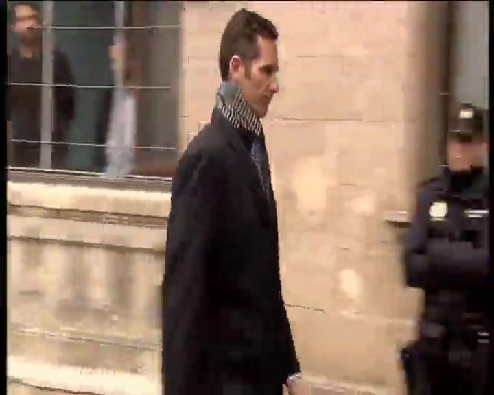 Urdangarin gastó tres millones de euros en reformas tras adquirir el Palacio de Pedralbes Urdangarin gastó tres millones de euros en reformas tras adquirir el Palacio de Pedralbes