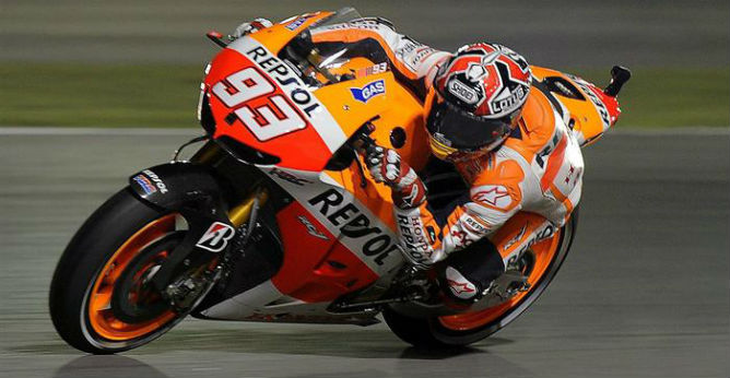 El español Marc Márquez, de Repsol Honda, participa en las prácticas libres del Gran Premio de Catar en el Circuito Internacional de Losail, en Doha. El español Marc Márquez, de Repsol Honda, participa en las prácticas libres del Gran Premio de Catar en el Circuito Internacional de Losail, en Doha.