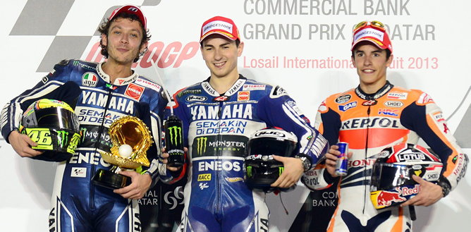 Jorge Lorenzo, primero en Moto GP, junto a Valentino Rossi, segundo, y de Marc Márquez, tercero Jorge Lorenzo, primero en Moto GP, junto a Valentino Rossi, segundo, y de Marc Márquez, tercero