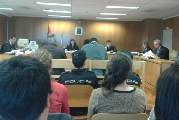 Declara el presunto agresor del centro de salud de El Naranjo en la Audiencia Provincial de Madrid. Declara el presunto agresor del centro de salud de El Naranjo en la Audiencia Provincial de Madrid.