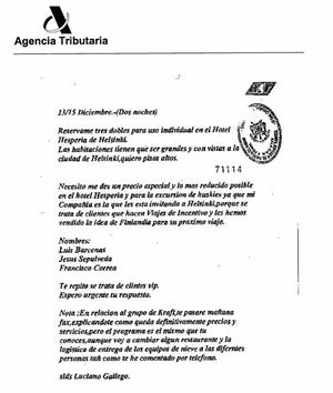 En la reserva del viaje se puede ver que requieren tratamiento VIP y quieren un excusión con trineos tirados por perros husky En la reserva del viaje se puede ver que requieren tratamiento VIP y quieren un excusión con trineos tirados por perros husky