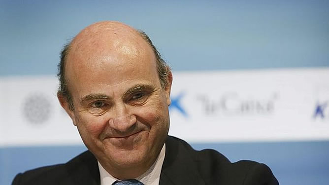Luis De Guindos, durante su intervención en las jornadas que el Círculo de Economía celebra en Sitges Luis De Guindos, durante su intervención en las jornadas que el Círculo de Economía celebra en Sitges