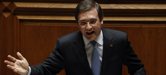El primer ministro de Portugal, Passos Coelho, durante una cesión de censura en el Parlamento de Lisboa el pasado jueves El primer ministro de Portugal, Passos Coelho, durante una cesión de censura en el Parlamento de Lisboa el pasado jueves
