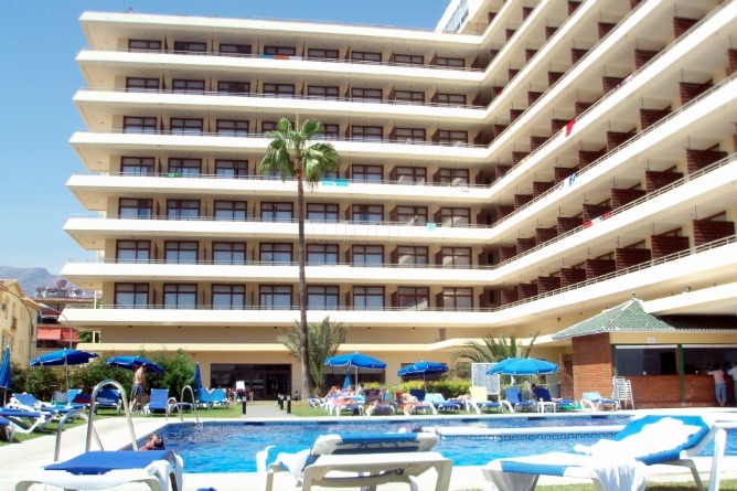 Exterior del hotel Cervantes de Torremolinos Exterior del hotel Cervantes de Torremolinos