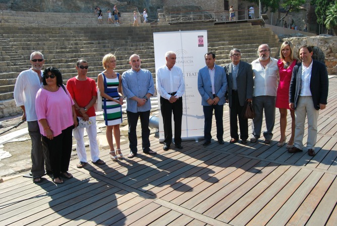 Luciano Alonso en el Teatro Romano de Málaga Luciano Alonso en el Teatro Romano de Málaga