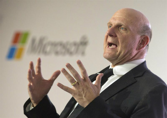 Steve Ballmer abandona Microsoft a lo largo del próximo año Steve Ballmer abandona Microsoft a lo largo del próximo año