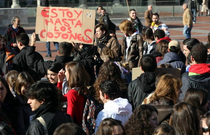 Movilización estudiantil por una educación pública y de calidad Movilización estudiantil por una educación pública y de calidad