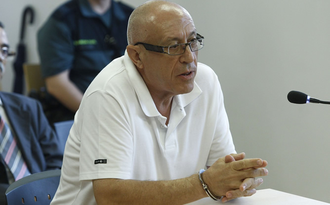 El empresario Vicente Vilar, que denunció a Carlos Fabra, durante su declaración como imputado en el juicio por el 'caso Fabra' El empresario Vicente Vilar, que denunció a Carlos Fabra, durante su declaración como imputado en el juicio por el 'caso Fabra'