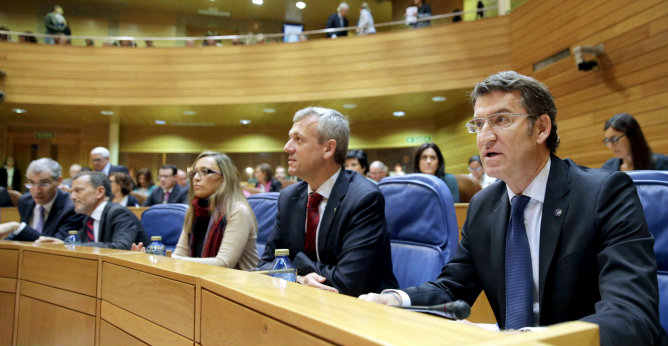 El presidente de la Xunta de Galicia, Alberto Núñez Feijóo, al comienzo del debate sobre la autonomía en el pleno del Parlamento de Galicia El presidente de la Xunta de Galicia, Alberto Núñez Feijóo, al comienzo del debate sobre la autonomía en el pleno del Parlamento de Galicia