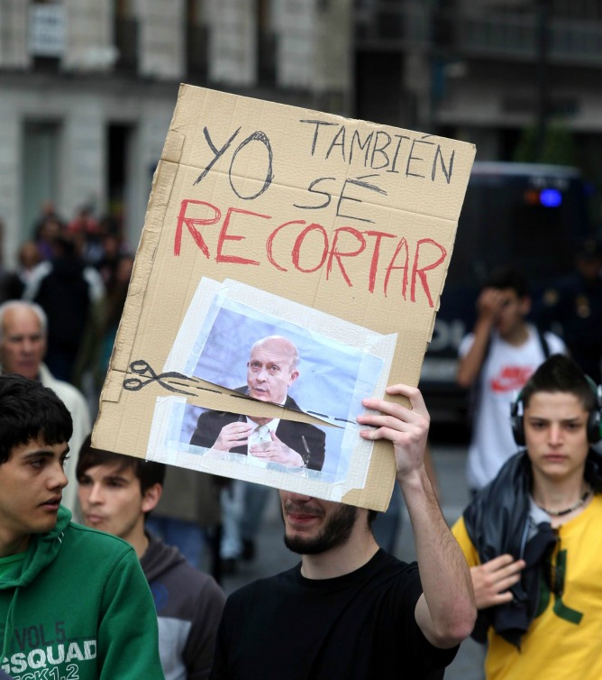 Imagen de una de las manifestaciones contra la Ley Wert en Valladolid Imagen de una de las manifestaciones contra la Ley Wert en Valladolid