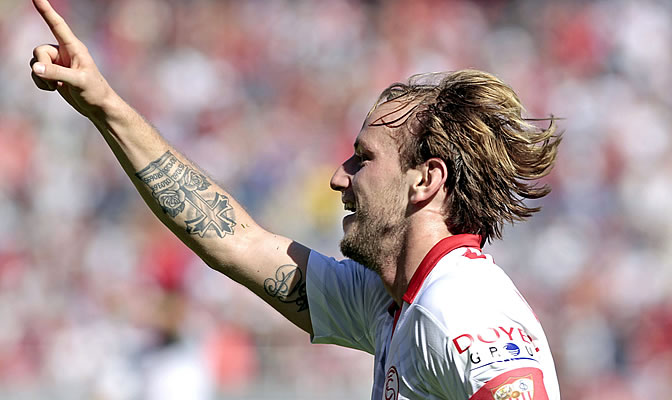 Rakitic celebra su gol ante Osasuna Rakitic celebra su gol ante Osasuna