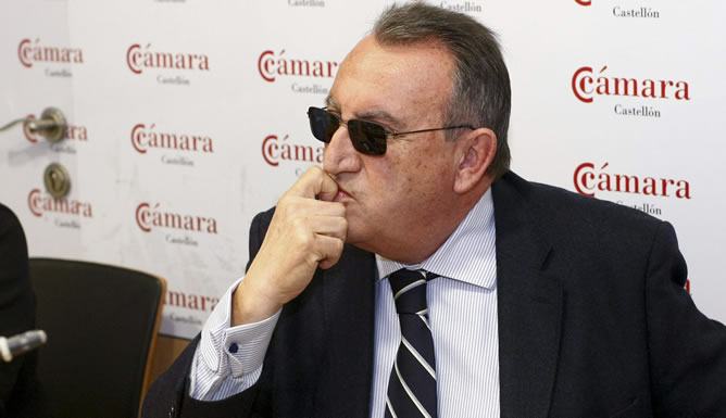 Carlos Fabra, expresidente de la Diputación y del Partido Popular de Castellón, se despide de la Cámara de Comercio de la que era Secretario General semanas después de la condena por delito fiscal. Carlos Fabra, expresidente de la Diputación y del Partido Popular de Castellón, se despide de la Cámara de Comercio de la que era Secretario General semanas después de la condena por delito fiscal.