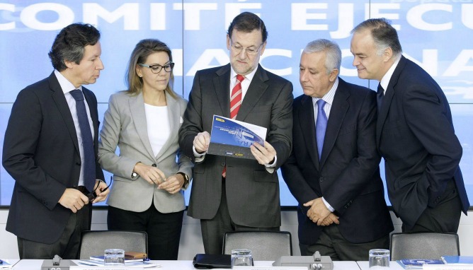 El comité de dirección del PP, con Mariano Rajoy y María Dolores de Cospedal a la cabeza El comité de dirección del PP, con Mariano Rajoy y María Dolores de Cospedal a la cabeza