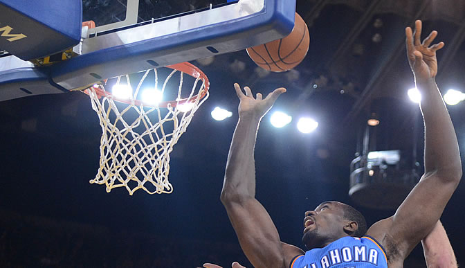 Serge Ibaka tira a canasta Serge Ibaka tira a canasta