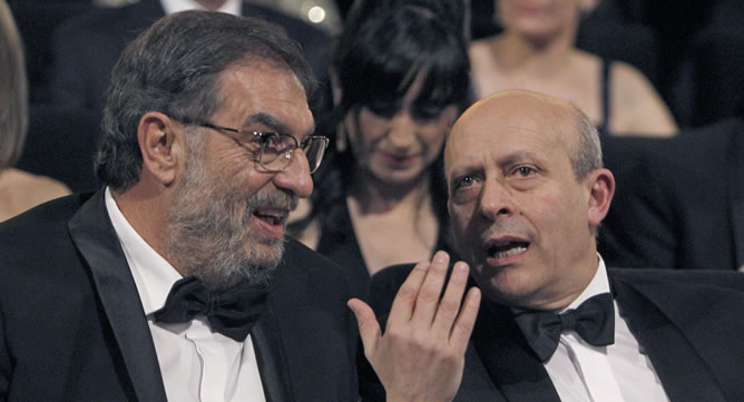 El ministro de Educación, Cultura y Deporte, José Ignacio Wert, y el presidente de la Academia de Cine, Enrique González Macho, durante la Gala de la XXVI edición de los Premios Goya El ministro de Educación, Cultura y Deporte, José Ignacio Wert, y el presidente de la Academia de Cine, Enrique González Macho, durante la Gala de la XXVI edición de los Premios Goya