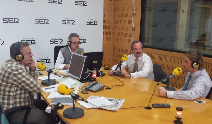 Los familiares de Broseta y Casañ piden que ETA entregue las armas y pida perdón a las víctimas Los familiares de Broseta y Casañ piden que ETA entregue las armas y pida perdón a las víctimas