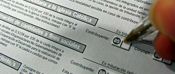 Fotografía de una declaración de la renta Fotografía de una declaración de la renta
