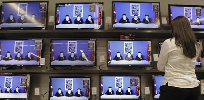 Miembros de ETA durante uno de sus comunicados Miembros de ETA durante uno de sus comunicados