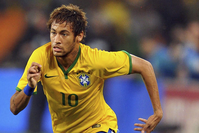 Neymar se luce con Brasil Neymar se luce con Brasil