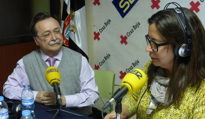 Juan Jesús Vivas, presidente de la ciudad de Ceuta, charla con Àngels Barceló Juan Jesús Vivas, presidente de la ciudad de Ceuta, charla con Àngels Barceló