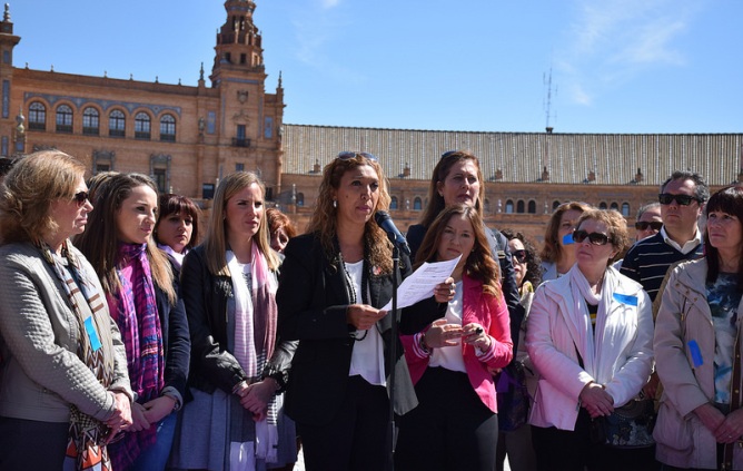 Coinciden en Sevilla movilizaciones contra el aborto y contra la reforma de Gallardón Coinciden en Sevilla movilizaciones contra el aborto y contra la reforma de Gallardón